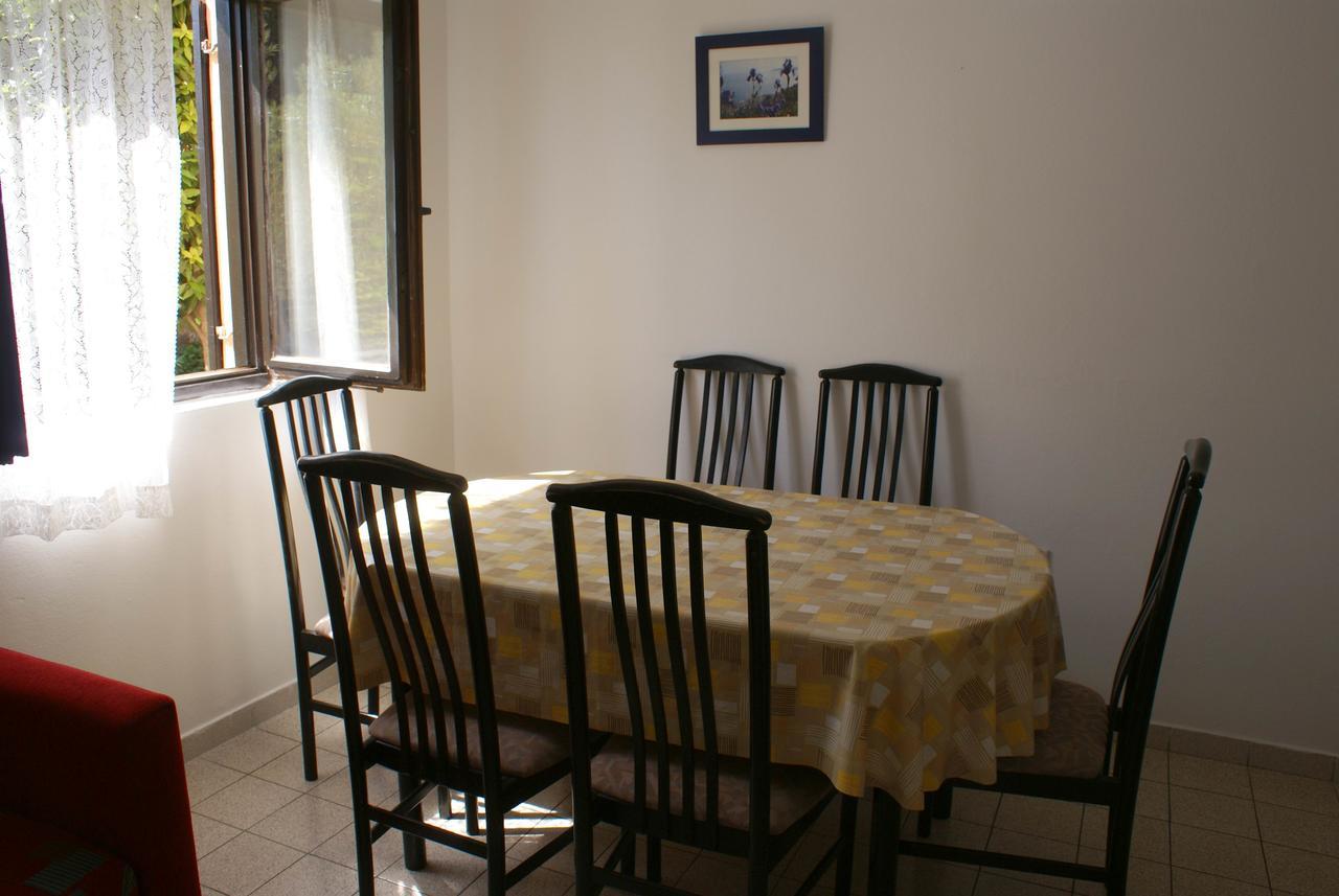 Apartment Ana M Krk Town Exteriér fotografie